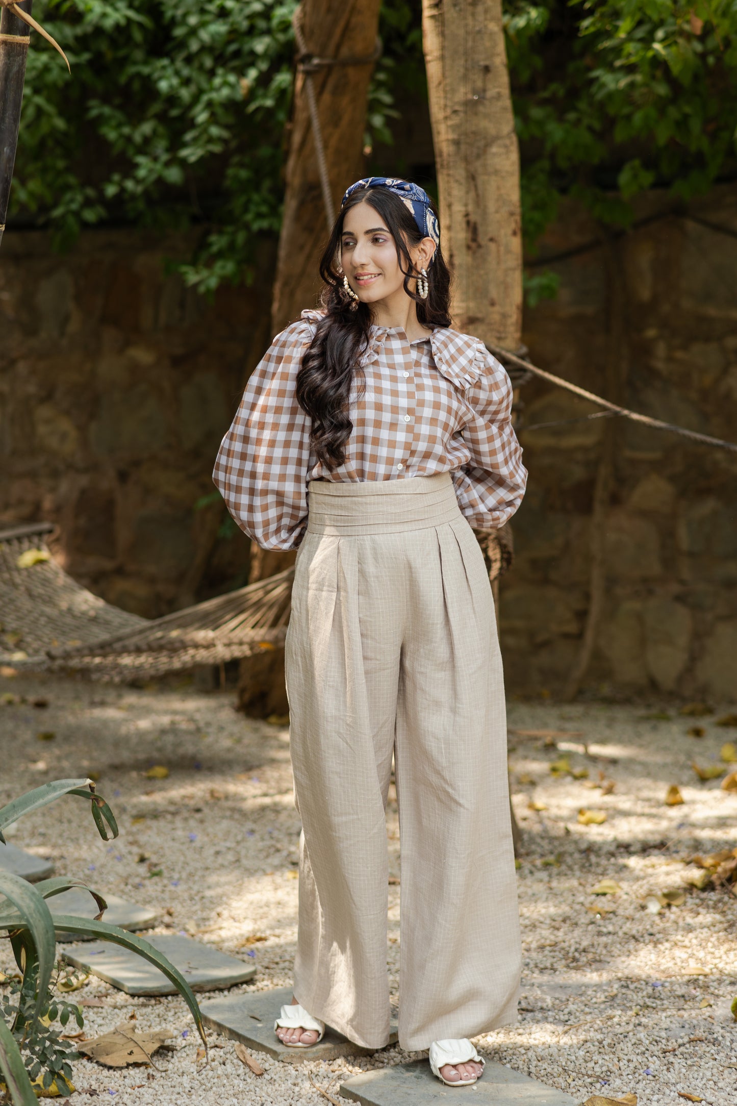 FLOUNCE SHIRT (BROWN)